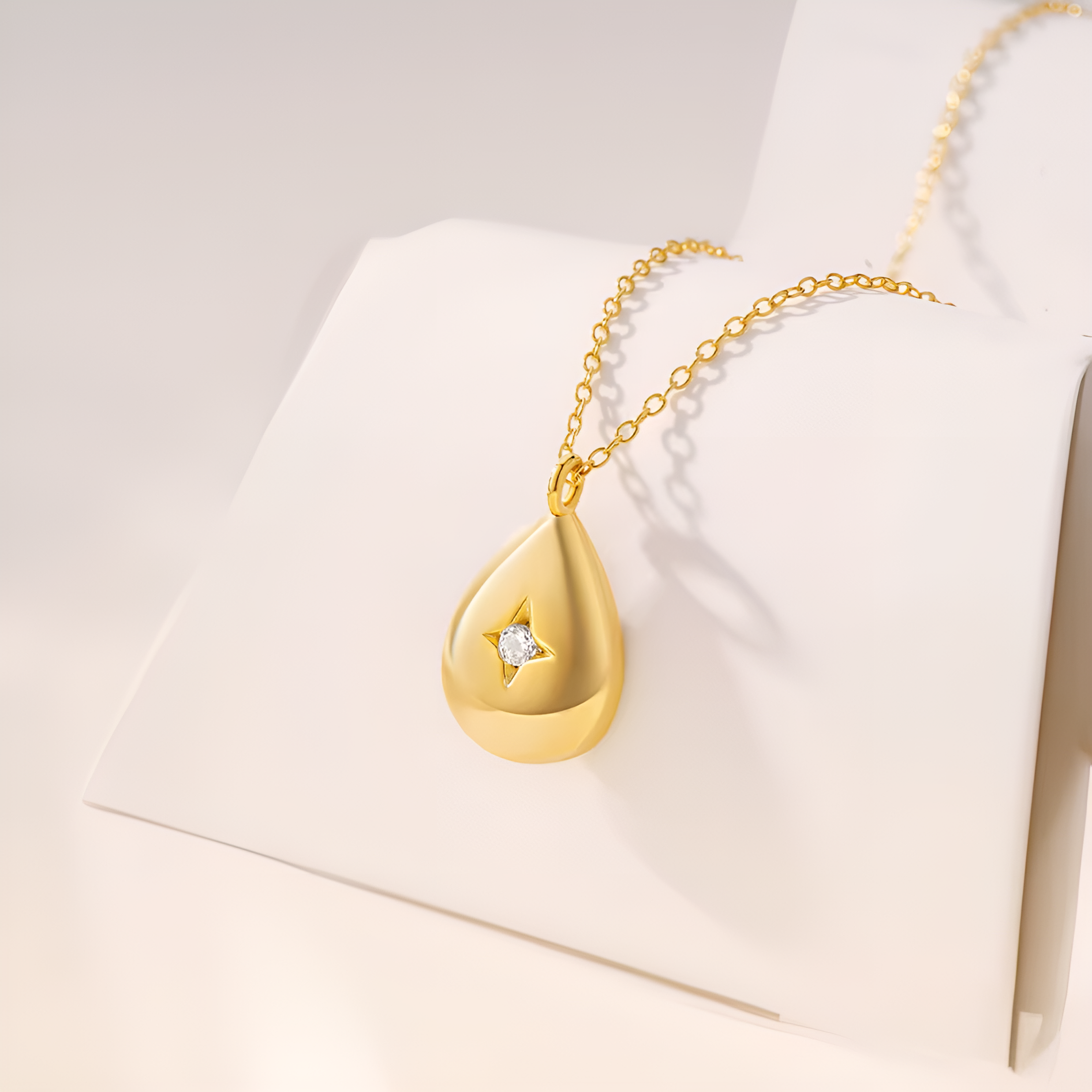 (18K Gold Plated)