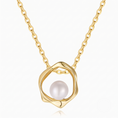 Load image into Gallery viewer, Liore Pearl Pendant Necklace
