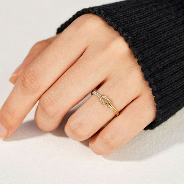 Loxi Knot Ring