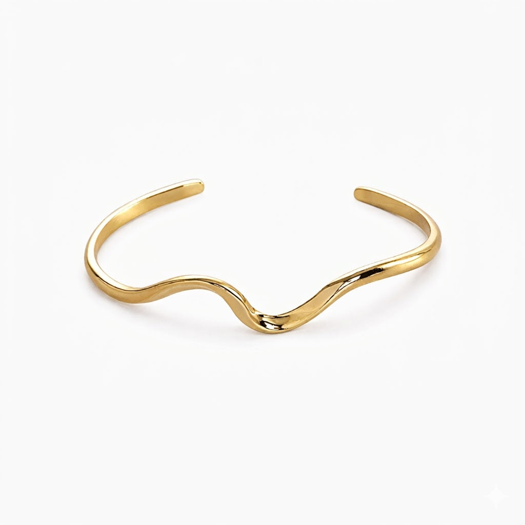 Luvia Bangle